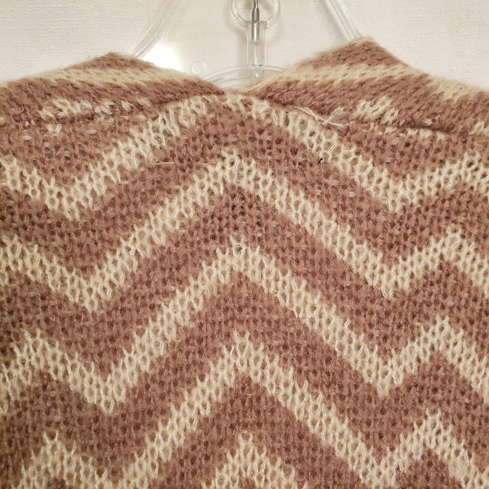 Forever 21 Chevron Pattern Long Cardigan - Picture 6 of 8